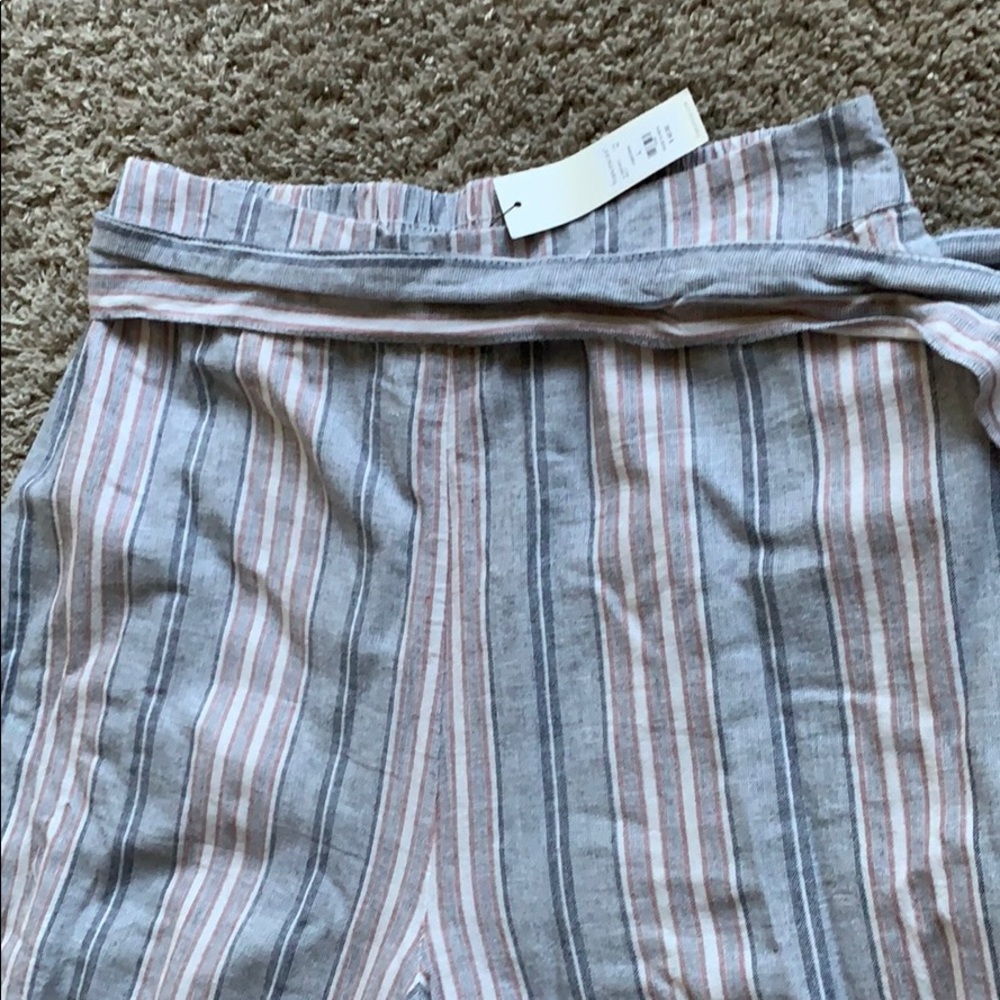 Francesca‘s pants - Picture 3 of 5